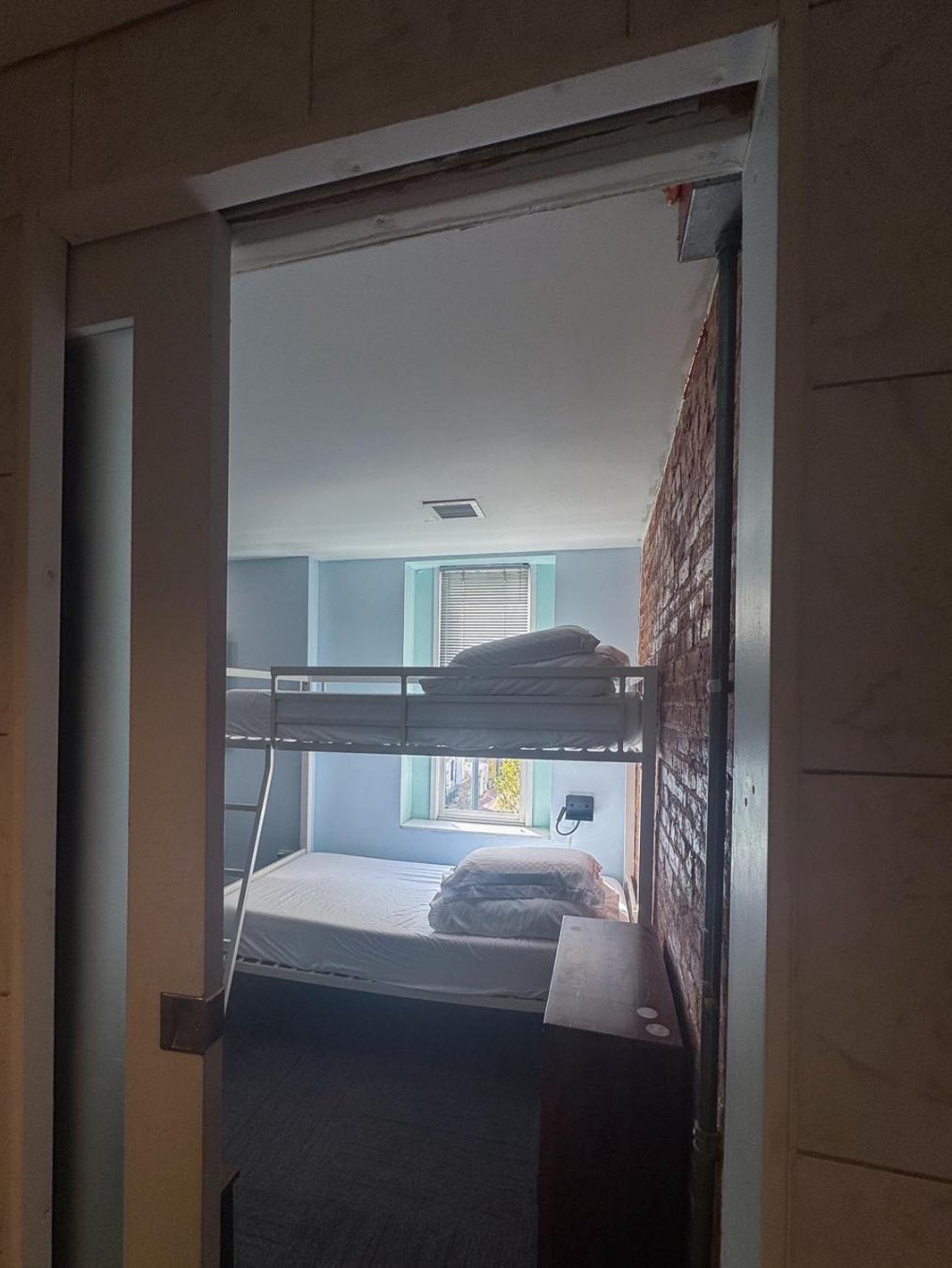 U Street Capsule Hostel Washington Extérieur photo